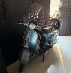 Piaggio Vespa 1981 50CC-thumb-1