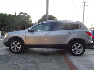 Nissan Qashqai+2 2009-thumb-5