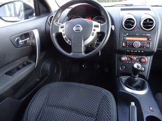 Nissan Qashqai+2 2009-thumb-7