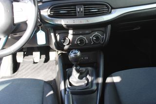 Fiat Tipo 2019-thumb-9