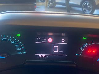 Peugeot 208 2025 1.2. STYLE HYBRID.  110jp-thumb-10