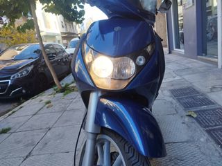Piaggio Beverly 250 2004-thumb-2