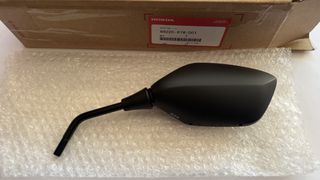 ΚΑΘΡΕΦΤΗΣ ΑΡΙΣΤΕΡΟΣ HONDA ΓΝΗΣΙΟΣ ΓΙΑ SH350 MY21-23  88220-K1W-D01