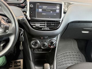 Peugeot 208 2015 PEUGEOT 1.2 BENZIN!!!-thumb-6