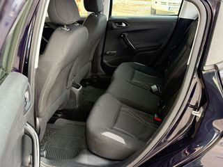 Peugeot 208 2015 PEUGEOT 1.2 BENZIN!!!-thumb-9