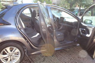 Toyota Yaris 2024 HYBRID ACTIVE 1.5cc 116ps *ΓΡΑΜΜΑΤΙΑ*-thumb-10