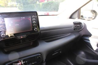 Toyota Yaris 2024 HYBRID ACTIVE 1.5cc 116ps *ΓΡΑΜΜΑΤΙΑ*-thumb-26