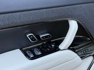 Land Rover Range Rover Sport 2024 P550e Autobiography-thumb-25