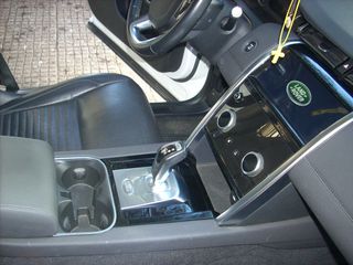 Land Rover Discovery Sport 2021 plug in-thumb-18