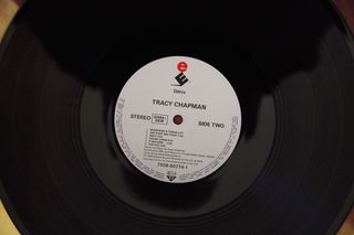 TRACY CHAPMAN - TRACY CHAPMAN-thumb-9