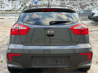 Kia Rio 2016-thumb-9
