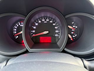 Kia Rio 2016-thumb-22