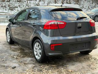 Kia Rio 2016-thumb-3