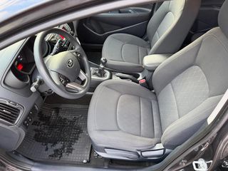 Kia Rio 2016-thumb-26