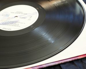 TEN YEARS AFTER - SSSSH-thumb-8