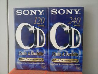 Βιντεοκασέτα (videotape) μία VHS 120 και μία VHS 240 SONY