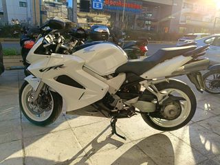 Honda VFR 800 2003 VFR 800-thumb-1
