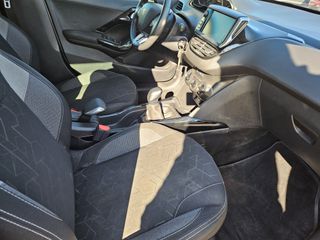 Peugeot 2008 2019-thumb-12