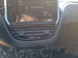 Peugeot 2008 2019-thumb-16