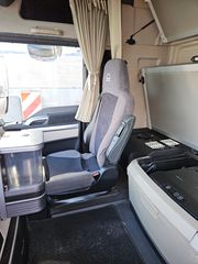 Καρότσα Κουρτίνα MAN 2020 26.510 euro 6 D-thumb-8