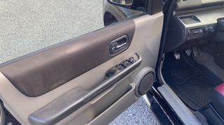 Nissan X-Trail 2003-thumb-10