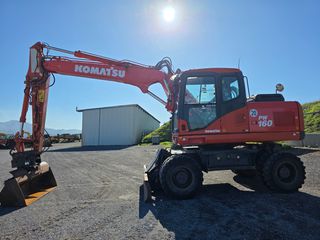 Εκσκαφέας Με Λάστιχα Komatsu 2008 PW160-7.  Δύο κουβάδες.