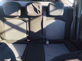 Peugeot 206 2003-thumb-2
