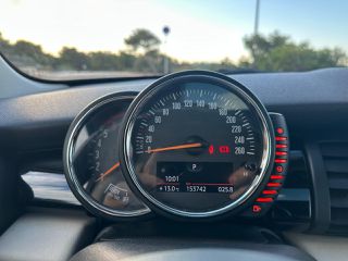 Mini Cooper D 2016-thumb-16