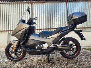 Honda Integra 750 2018 TRACTION CONTROL AKRAPOVIC-thumb-2