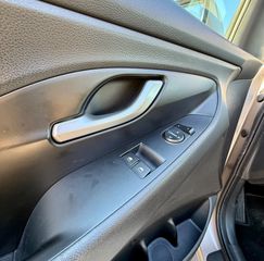 Hyundai i 30 2018 Book service!-thumb-11
