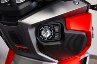 Voge SR2 200 2026 ADV-thumb-19