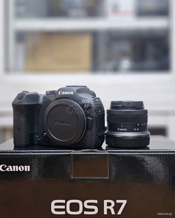 Canon EOS R7 M-Camera + 18-45mm Lens