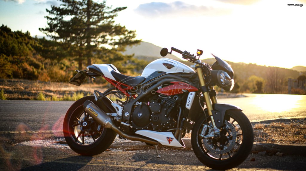 Triumph Speed Triple R 2016