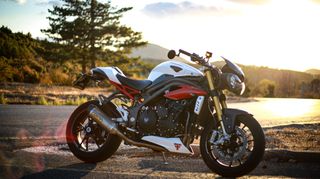 Triumph Speed Triple R 2016