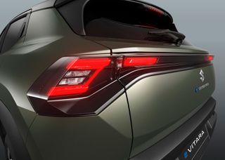 Suzuki e Vitara 2025 2WD GL 49KW/144 PS-thumb-3