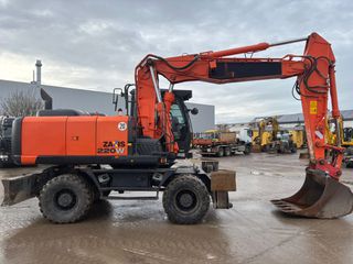 Εκσκαφέας Με Λάστιχα Hitachi 2015 ZX220W-5B-thumb-1