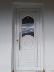 PVC KÖMMERLING 9 παράθυρα 2 εξώπορτες και 1 μπαλκονοπορτα