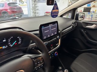 Ford Fiesta 2020-thumb-59