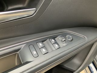 Peugeot 5008 2019-thumb-16