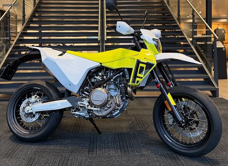 Husqvarna 701 Supermoto 2026 ETIMOPARADOTO