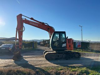 Tracked Excavator Hitachi 2014 Hitachi ZX135US-5B
