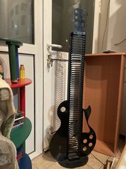 Ραφιερα cd σε σχήμα κιθάρας-thumb-1