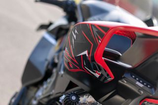 Ducati Panigale V4 2020-thumb-9
