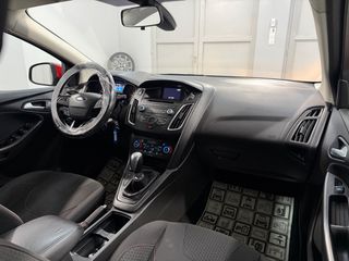 Ford Focus 2015 ST-LINE-thumb-20