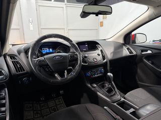 Ford Focus 2015 ST-LINE-thumb-21