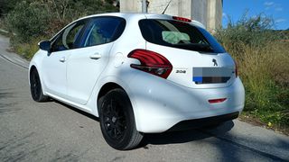 Peugeot 208 2016-thumb-1