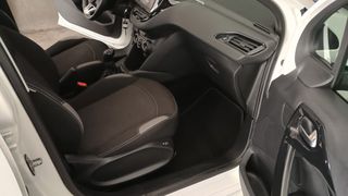 Peugeot 208 2016-thumb-14