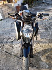 KTM 1290 Super Duke R 2015-thumb-2