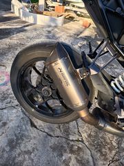 KTM 1290 Super Duke R 2015-thumb-6