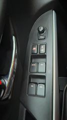 Suzuki SX4 S-Cross 2015 4x4 Automatic Panorama leather seats Keyless-thumb-6